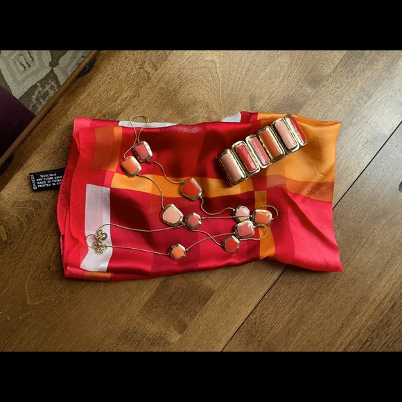 Necklace and bracelet set, orange/salmon pink - Picture 1 of 5